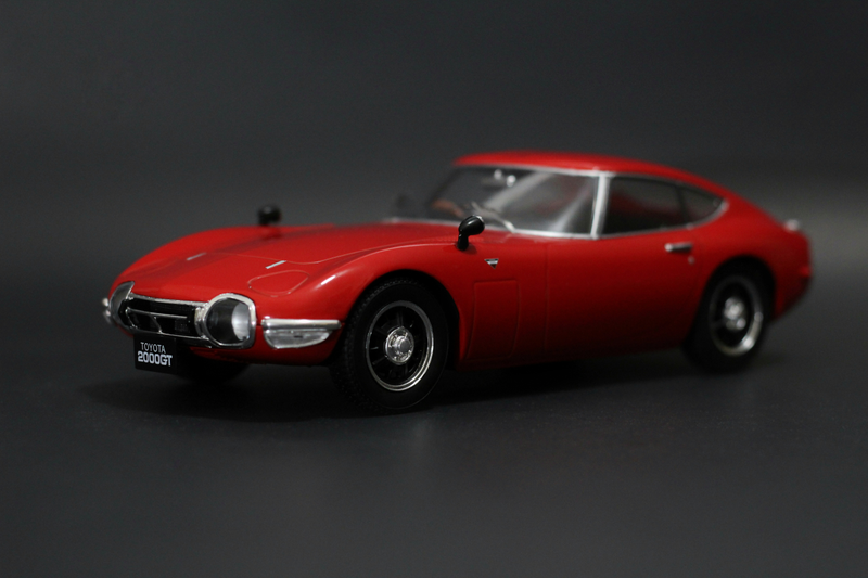 Illustration for article titled Car Week: 1/18 Triple9 Toyota 2000 GT